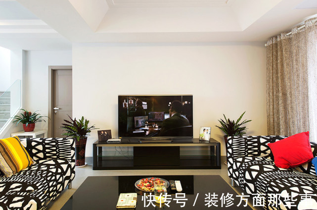 三居室|194平简约风三居室,暖色调的应用,让空间变得温暖热烈起来