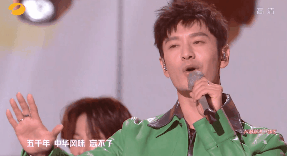 晚会|817晚会油腻腻，张萌如白馒头，晓明竟伤害力最小，娜扎真别主持