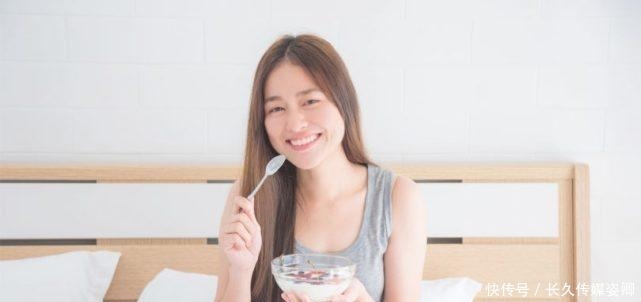 畸形儿|孕妇怀孕不忌嘴,连怀2个畸形儿,医生:3种食物,再馋也别吃