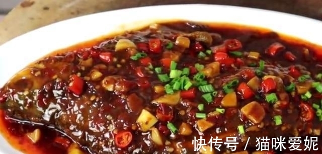 解馋|原来正宗的红烧鱼是这样做，大厨教你几个技巧，好吃解馋超下饭