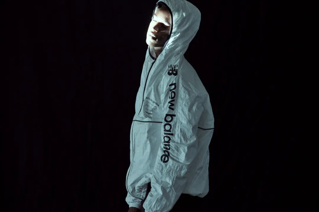 当运动鞋品牌认真做起衣服来，我再也忍不住了