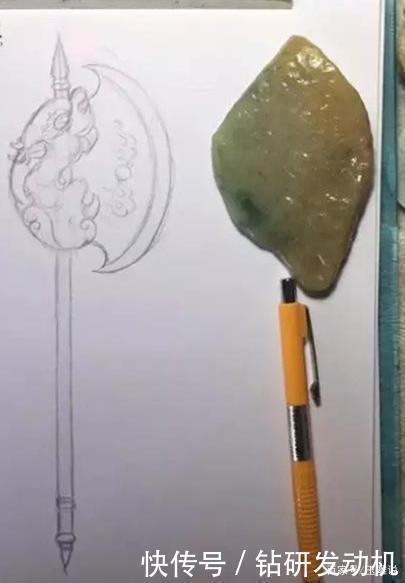 黄翡|玉雕师用一个巧妙的构图让一件不起眼的翡翠成为一道美丽的风景线