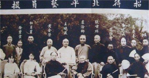 上海|杜月笙家族罕见照原配夫人确实漂亮,图5是五姨太孟小冬