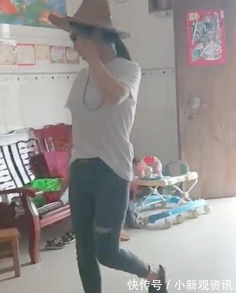 妈妈|为给2岁女儿断奶,妈妈每天这幅打扮也是绝了,网友这是高手!