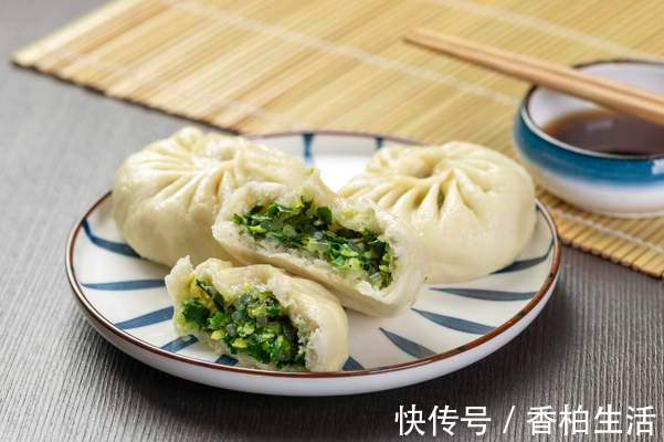 北方人|蒸包子，切忌直接上锅蒸，牢记3窍门，皮白馅香，蓬松暄软不塌陷