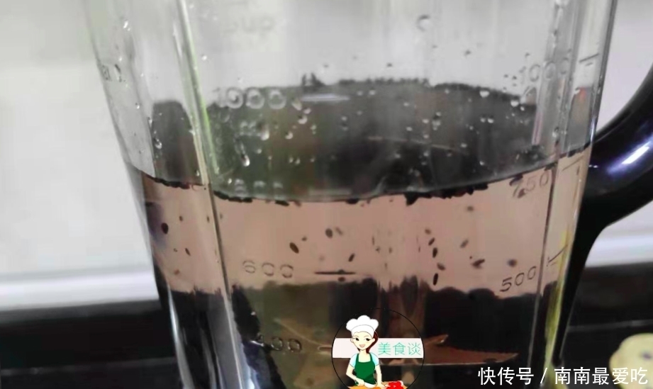 三種黑色食材一起煮,女人一周吃4次,補(bǔ)足氣血,體質(zhì)變好氣色佳