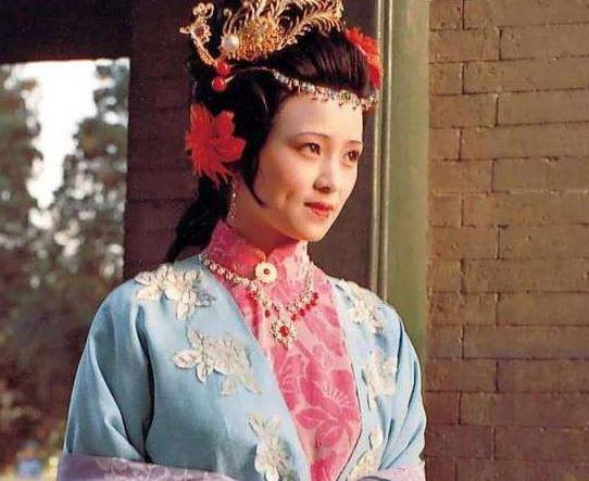 荣国府&王熙凤顺利协理宁国府,是贾珍为了掩盖秦可卿的死因,设的一个局