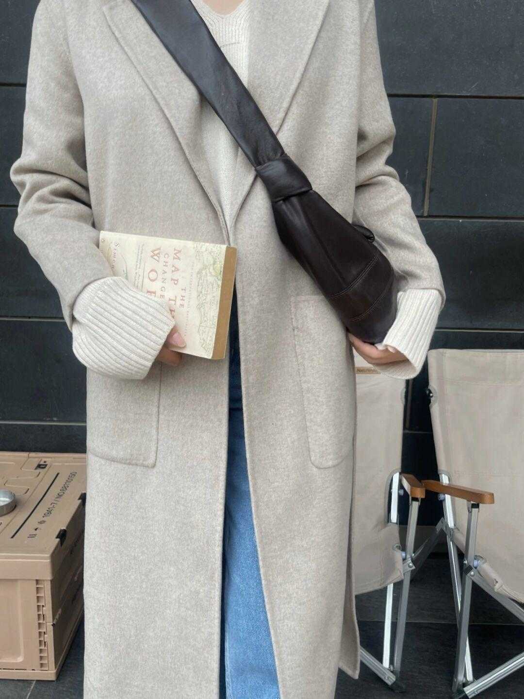 小白|“色彩小白”千万别错过燕麦灰,既有亮点又有辨识度,格调超大气