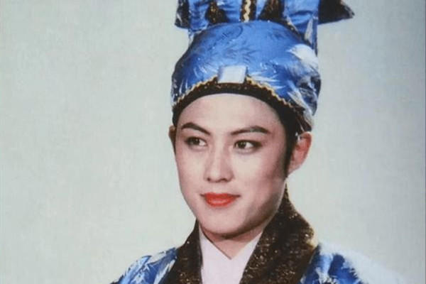 贾蓉|贾琏要“改个样儿”,王熙凤为何要“扭手扭脚”?看死珠子多凶险