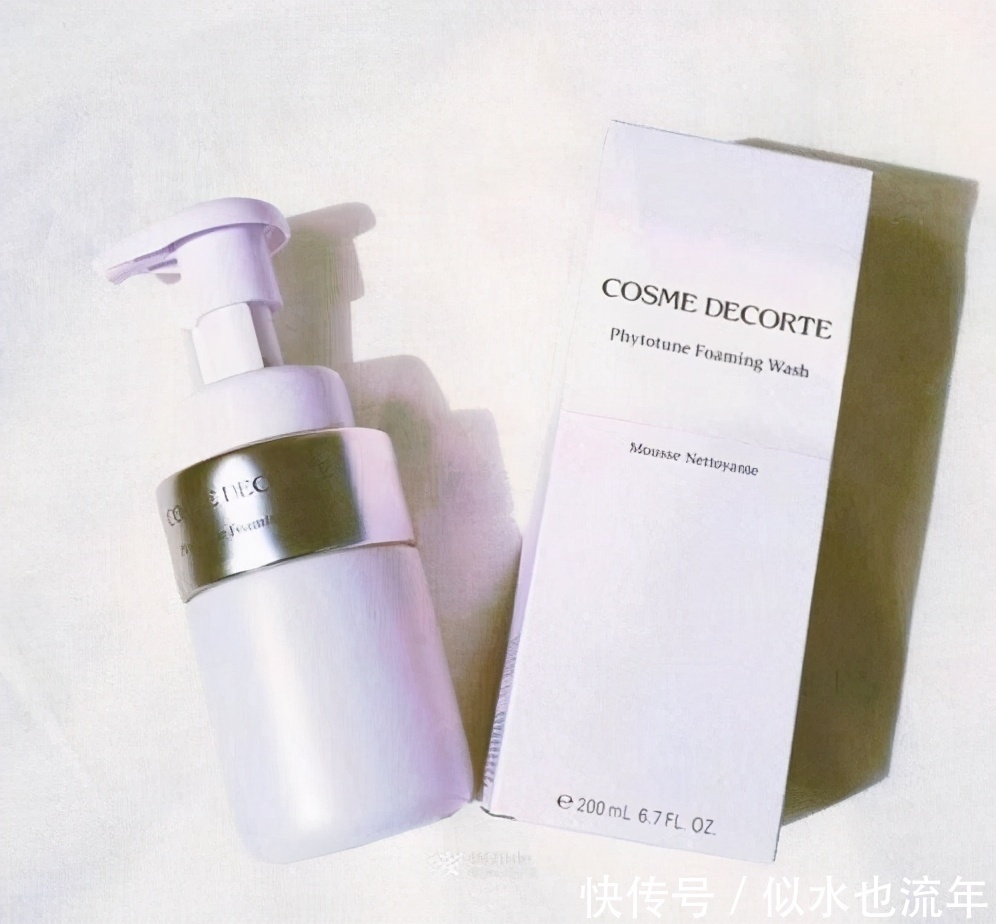 这些洗面奶深层卸妆补水平衡油脂分泌,畅通毛孔,肌肤清爽不紧绷