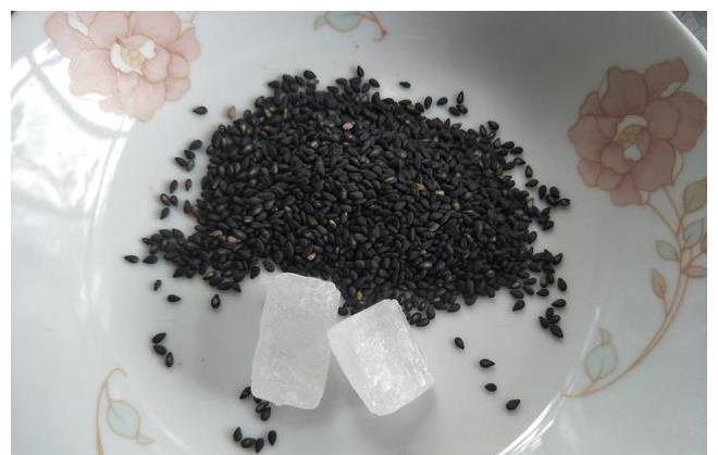 黑芝麻|破壁机食谱:多加3样食材打豆浆,不用出门买,实惠又香浓