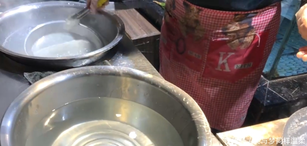 年夜饭,学会这道凉菜,比大鱼大肉还过瘾,大人老人孩子都能吃