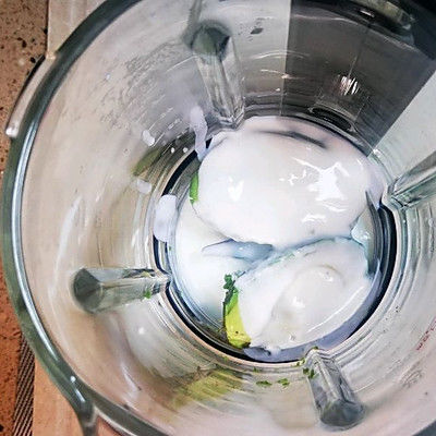 减脂快手早餐:番茄肉酱意面,角瓜虾仁汤,酸奶牛油果泥