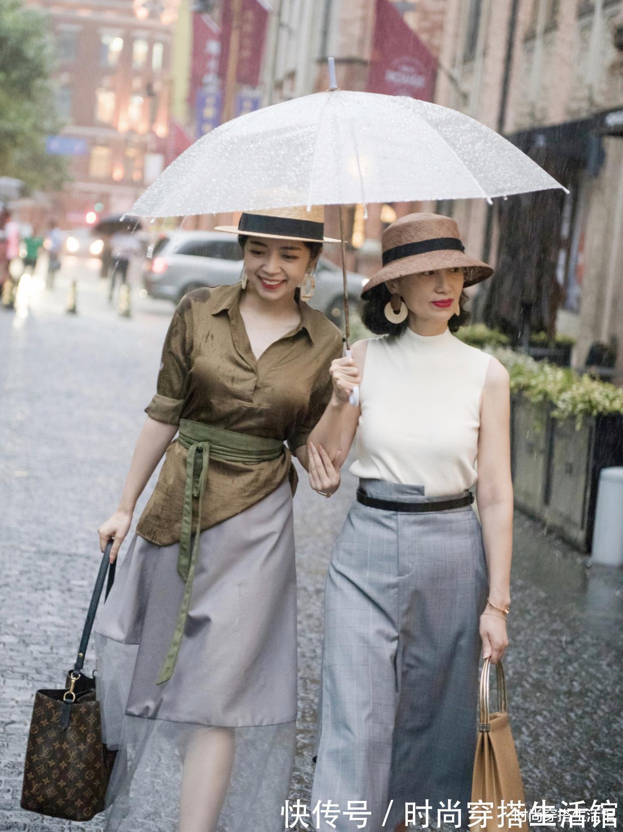 飒帅|50岁女人穿衣别太紧身,学三木妈妈这样穿,优雅减龄又时髦