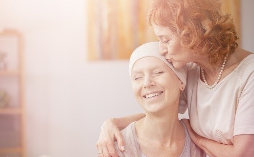 孩子|9岁男童因玩手机成歪脖,治疗时表姐忍不住露出笑容