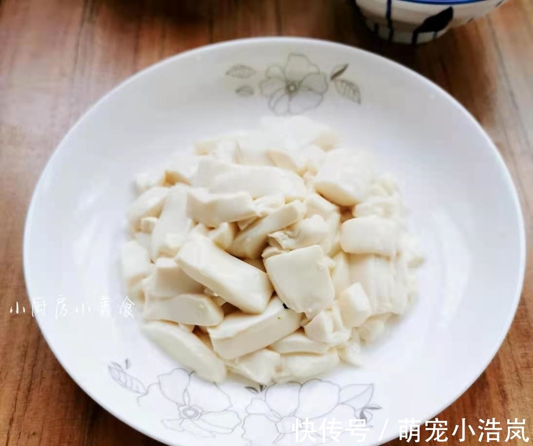 内酯豆腐|过年凉菜是不可少的,尤其这道酸辣可口,花费不多却人人爱吃