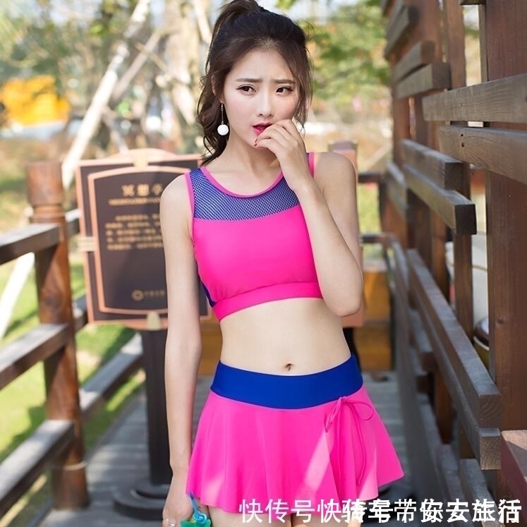 分体|粉色分体泳衣美女,展现性感优雅的身姿,绽放的魅力无限