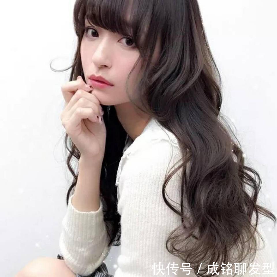 减龄|四十岁女性留什么发型显年轻?三种轻熟风发型,长发短发都减龄