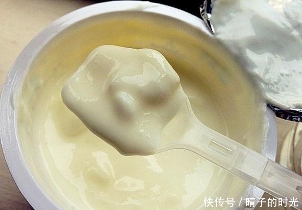 盯紧|购买酸奶时,要盯紧了2个地方看,别买到了假酸奶