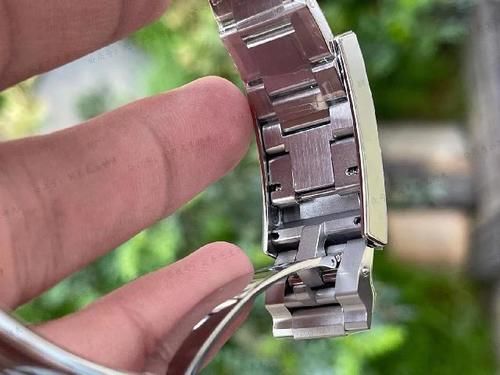  腕表|VS劳力士新款水鬼怎么样？品鉴劳力士新款41mm绿水鬼和黑水鬼！