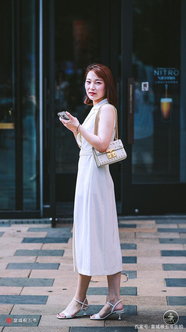 街拍拥有属于自己的穿衣风格,这一点是非常重要的