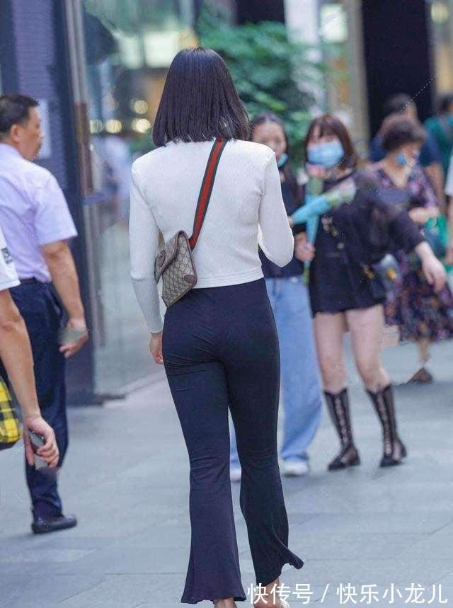 高跟鞋 甜美时尚的瑜伽裤穿搭让人眼前一亮,唯美清新感十足,活力四射