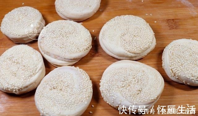 面团|想吃这饼不用买了，教你在家做，一卷一拧，外酥里软，比吃肉都香