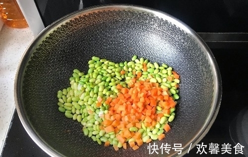 绿色安全食品|毛豆还只会水煮?照此做5分钟上桌,鲜香开胃又下饭,好吃到撑