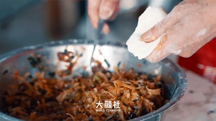 开了20多年的煎饺店，路过不停脚算我输！