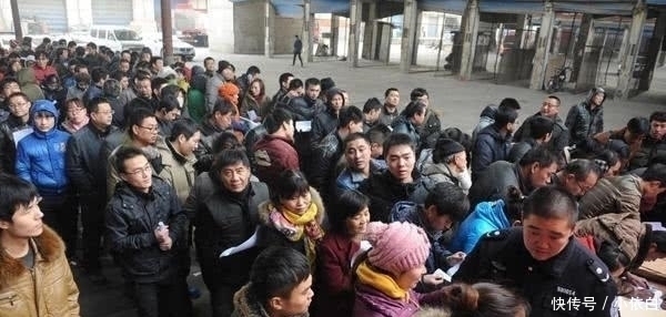 饮料|不可一世的巨头倒下，21亿巨款不知所踪，结局悲剧