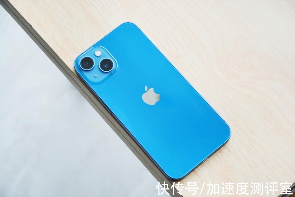 麒麟芯|价格相差1000元，华为P50和iPhone13怎么选？现实很残酷