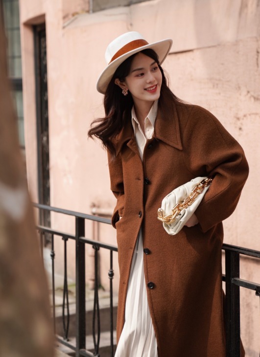 半身裙|今年冬天,“大衣+裙子”又又又火了,优雅时髦显气质!