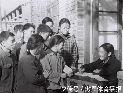 高考|1977年高考首届女状元，语文仅差1分得满分，44年后发展得怎么样