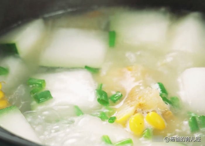  两样|排骨中加两样食材，鲜香肉嫩又营养，简单一炖，孩子特爱吃