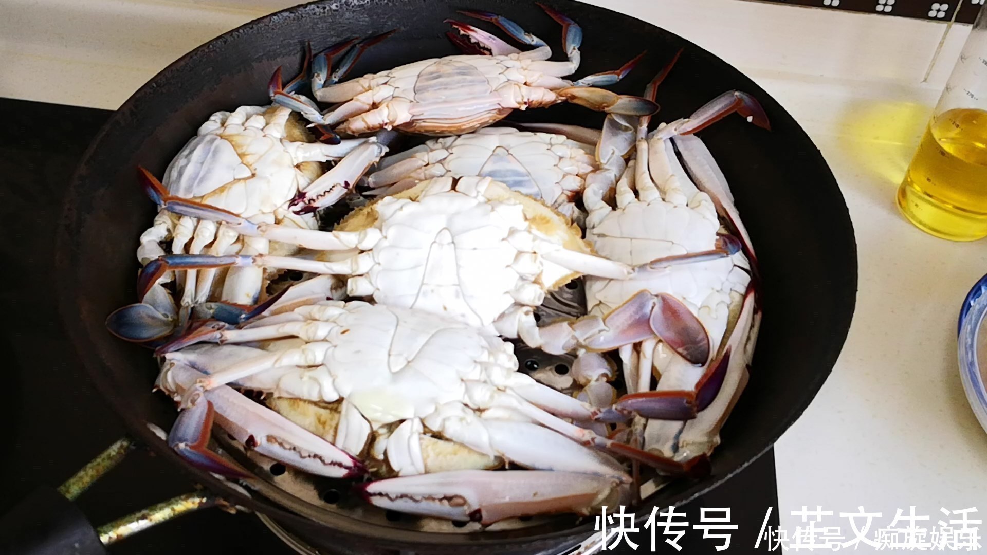 三人行必有我师焉|蒸螃蟹原来有诀窍，教你正确做法，不流黄不掉腿，肉质鲜嫩无腥味