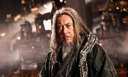 刘邦|导致项羽兵败自杀的五个致命错误:错杀两人,错逐一人,错放两人