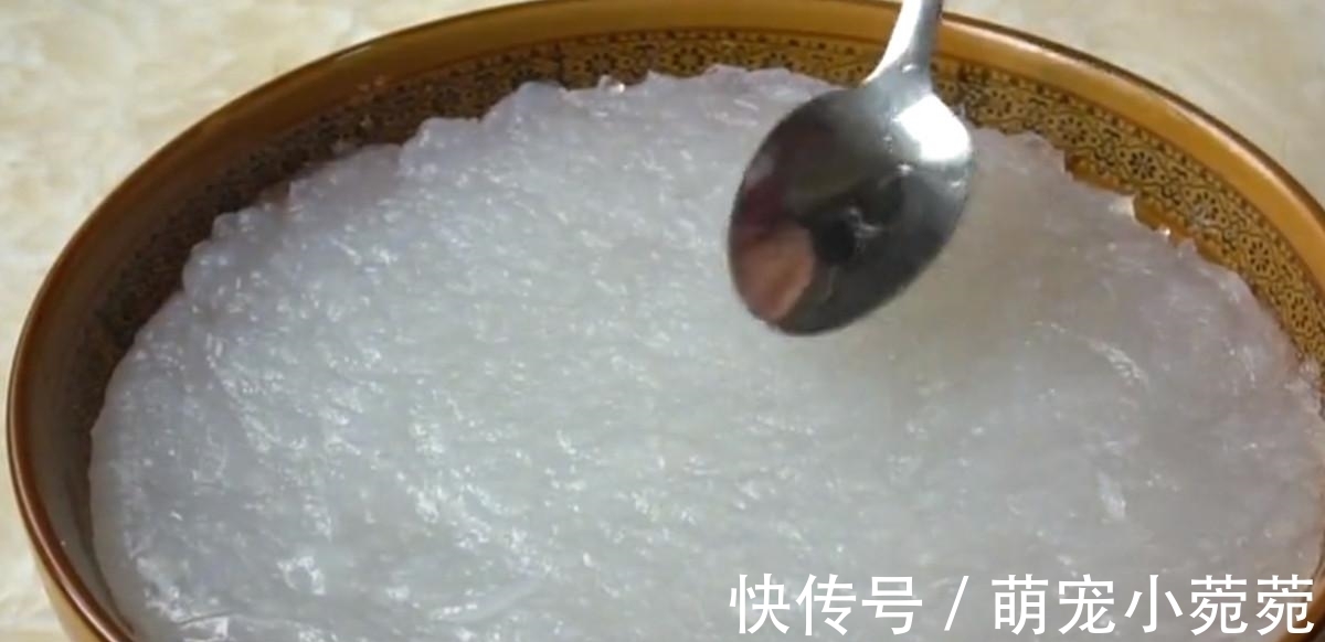 冷藏|天热想吃凉粉,不用出去买,在家做一大盆,清凉滑嫩吃不完!