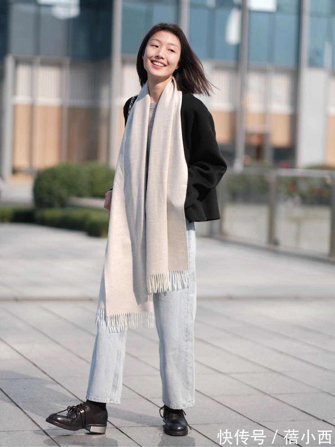 毛呢外套 奔三奔四的女人别穿得太廉价,入冬get这件毛呢外套,优雅又贵气