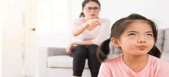 父母|李玫瑾教授:孩子顶嘴时,要是你能接上这3句话,孩子将来会谢你