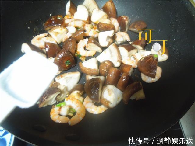 家庭|好吃易做的香菇炒虾仁,食材很简单,家庭餐桌方便实用,一学就会
