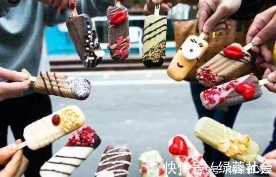 自制雪糕时，别只会加牛奶，少了这1物，难怪一口咬下去全是冰渣