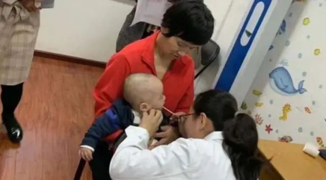 隐患|宝宝睡姿大有讲究,睡不对会有健康隐患,家长不妨对照看看