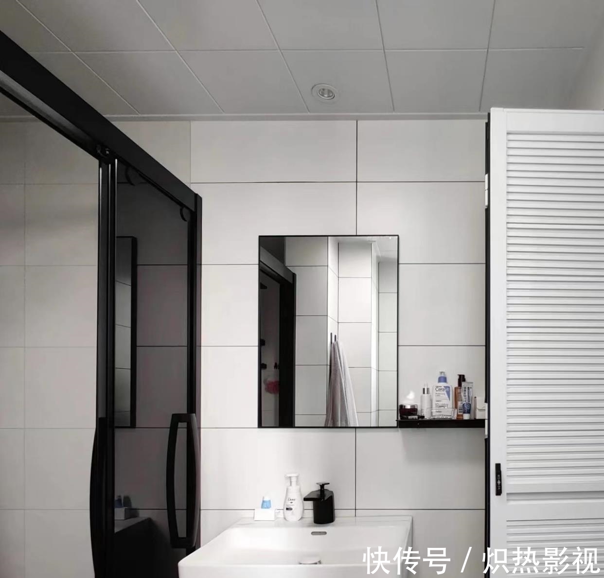 收纳|110㎡简约风，花费10W做橱柜，全屋“空无一物”，太舒适了