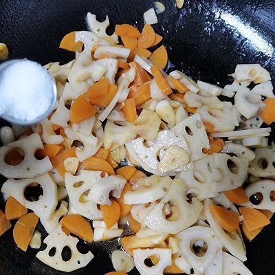 快手菜|家常快手菜小炒藕丁