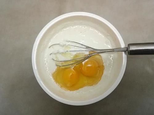 鸡蛋|教你做创意小零食,1碗面粉,2个鸡蛋,锅里一炸,比蛋糕都好吃