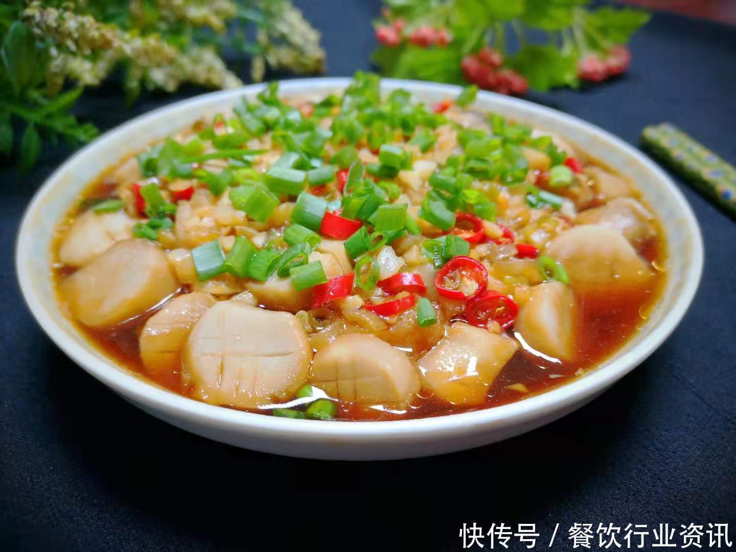 天热最馋这道蒸菜，蒸一蒸10分钟搞定，香滑有嚼劲，比肉还好吃！