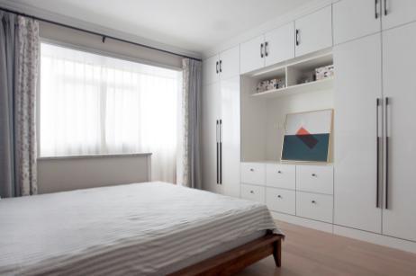 书桌|卧室衣柜不会装好看又实用的衣柜案例，强烈安利给你