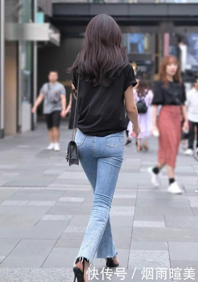 被穿得烂大街的牛仔裤,突然反转,小姐姐实在太懂了