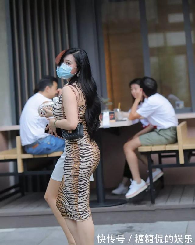 丝袜|吸睛有范的连衣裙穿搭衬显女性魅力,百搭耐看又大方,清凉大气