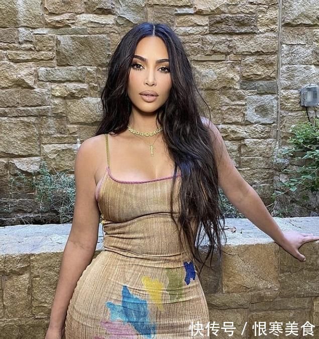 与星共舞|金·卡戴珊参加《与星共舞》竟然迅速被淘汰离场